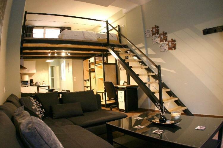 Pavlou Mela Apartment เอเธนส์ ภายนอก รูปภาพ