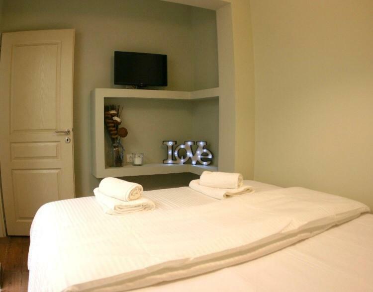 Pavlou Mela Apartment เอเธนส์ ภายนอก รูปภาพ